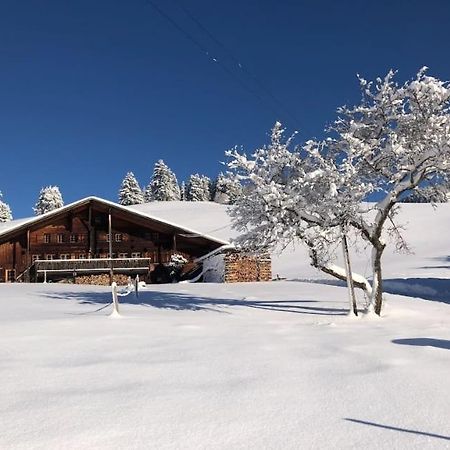 Renovated Chalet On Top Of The Picturesque Village Rougemont Exterior foto